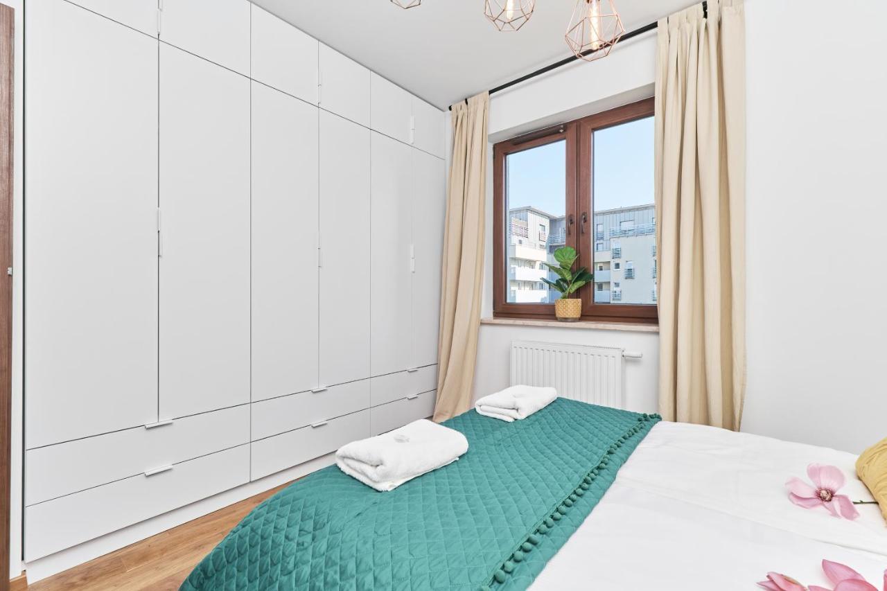 Nowa Teczowa Apartments Promenada Staromiejska By Noclegi Renters Вроцлав Экстерьер фото
