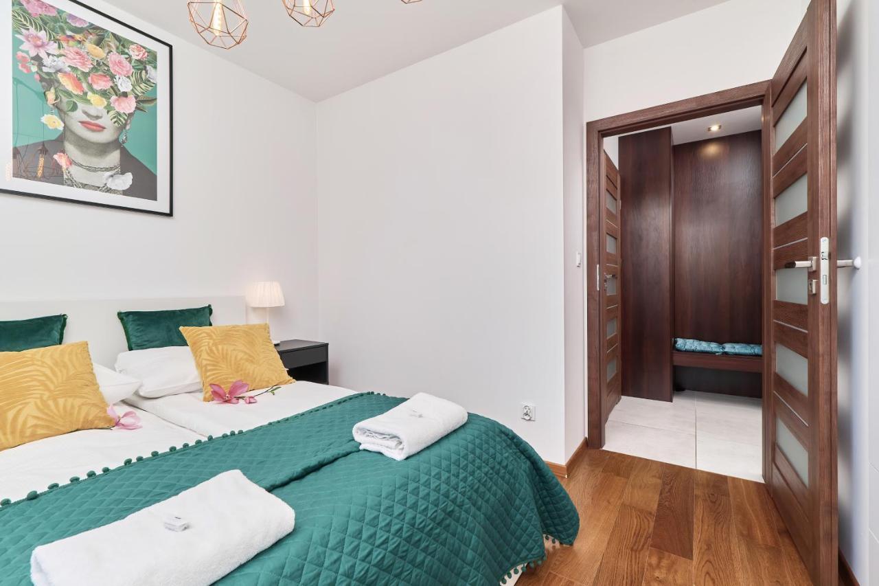 Nowa Teczowa Apartments Promenada Staromiejska By Noclegi Renters Вроцлав Экстерьер фото